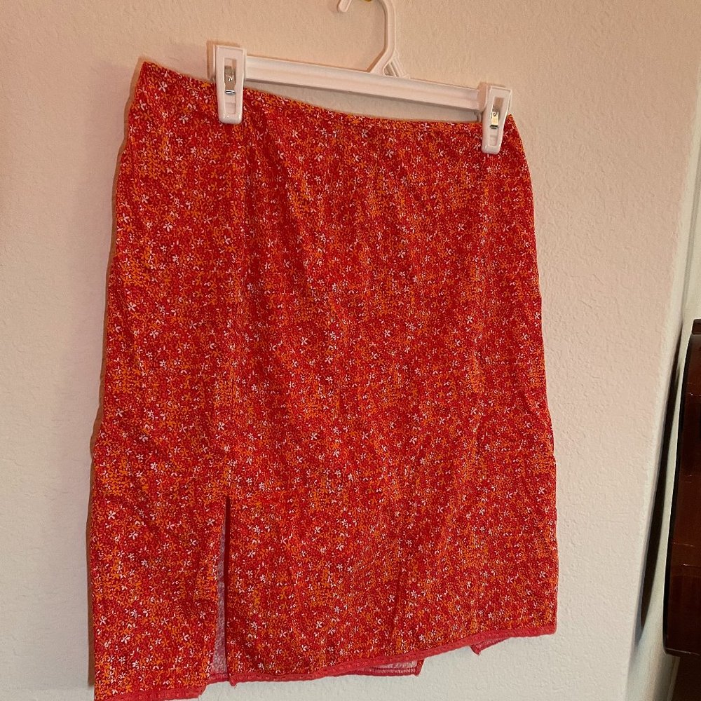 Xhilaration Floral Skirt (M)